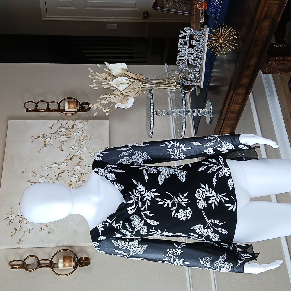 Women's Embellished Floral Black And White Blouse By J Laxmi. Size S
